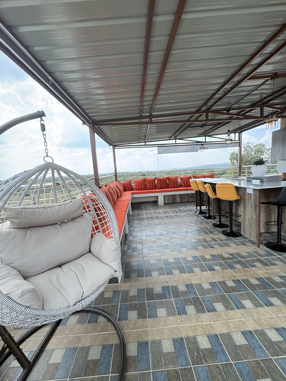 Rooftop Lounge